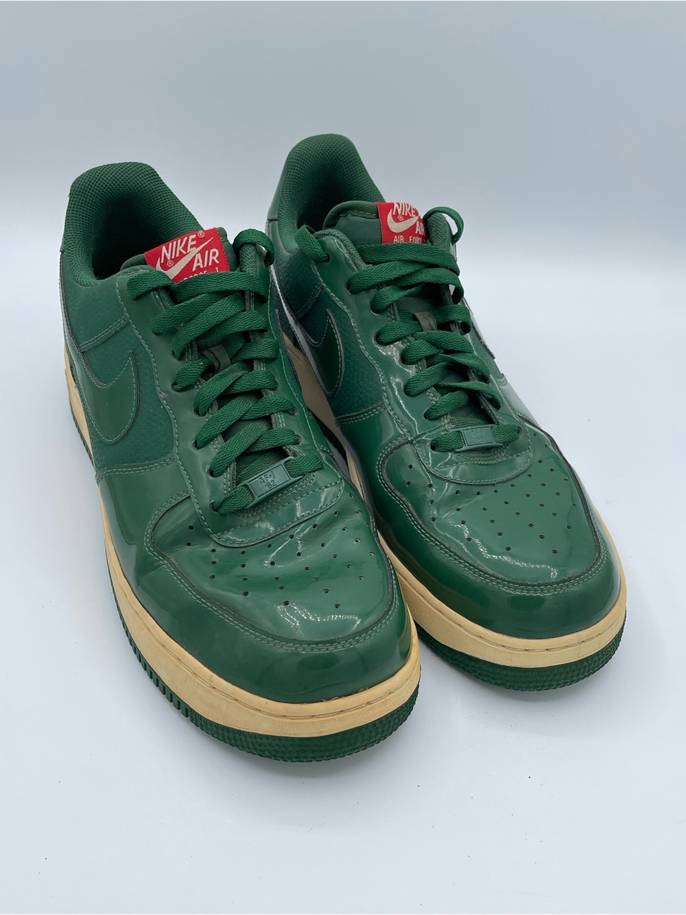 Nike Low-Top Sneakers - Forest Green with Cream Midsole